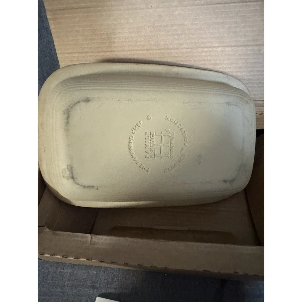 Vintage Pampered Chef Family Heritage Stoneware Rectangular Lid Bowl #1435 Box